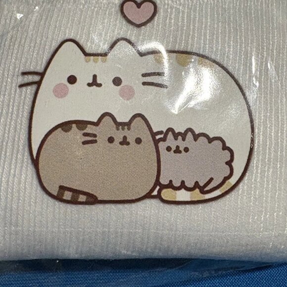 Kitty Cat Girl's Women's Teen's Crew Socks Kittens     Stocking Stuffer - Picture 1 of 4